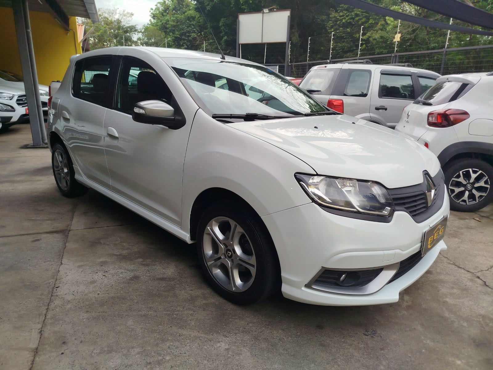 RENAULT Sandero