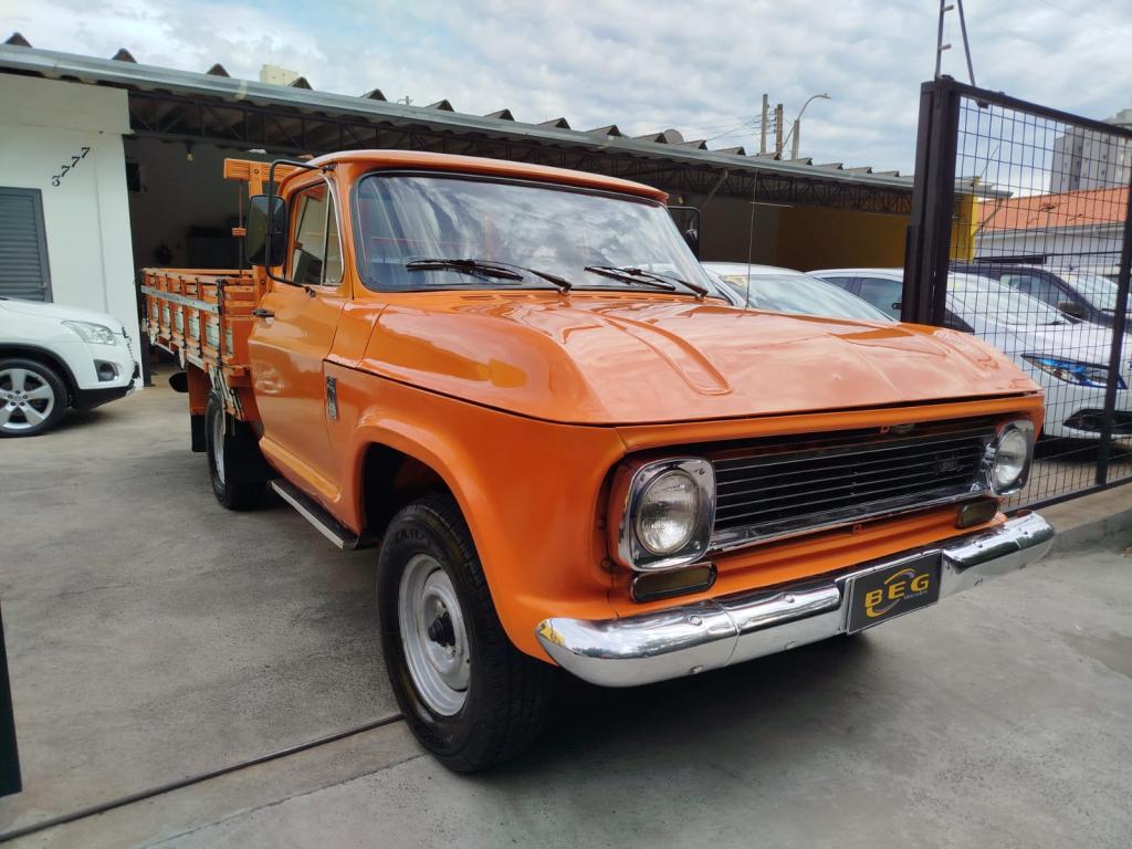 CHEVROLET C-10