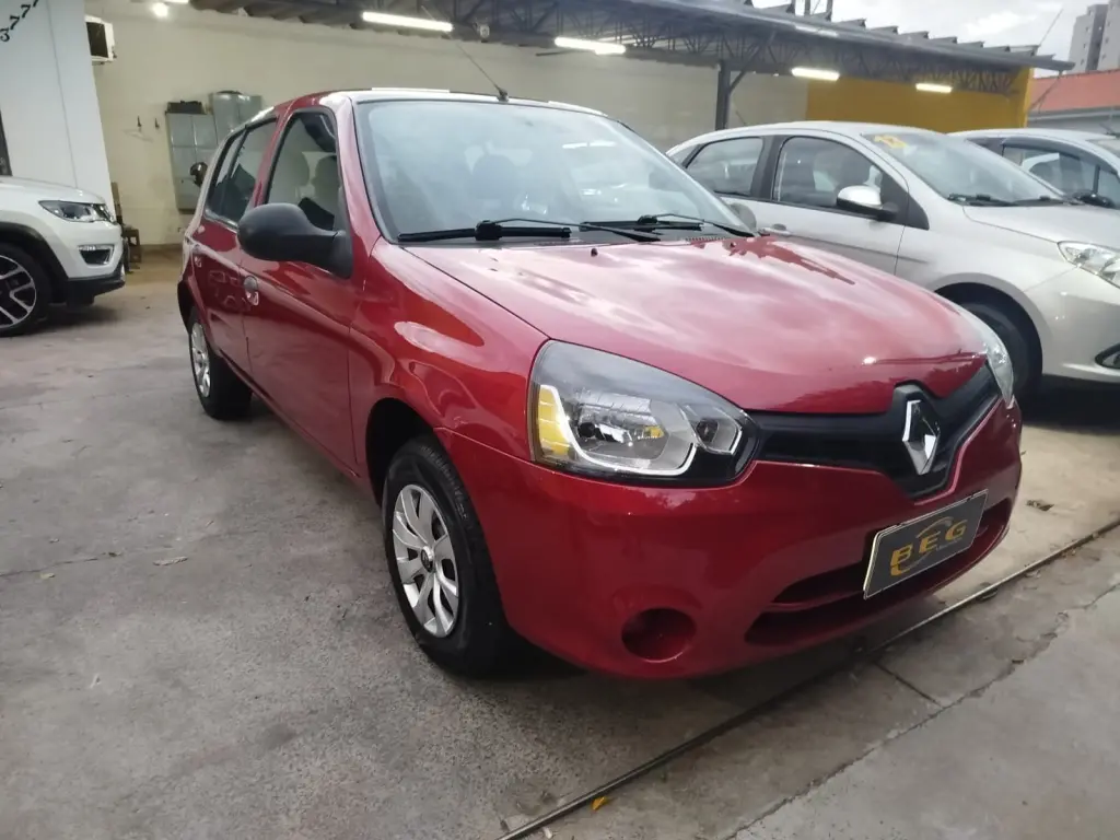 RENAULT Clio Hatch